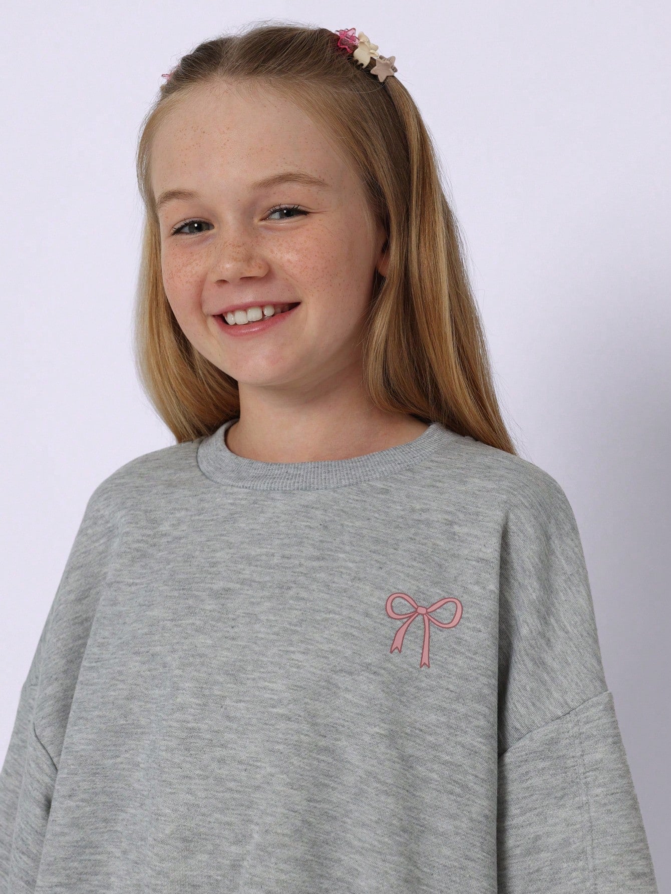 Tween Girls Comfy Regular Fit Sweatshirts With Bow Graphic Print