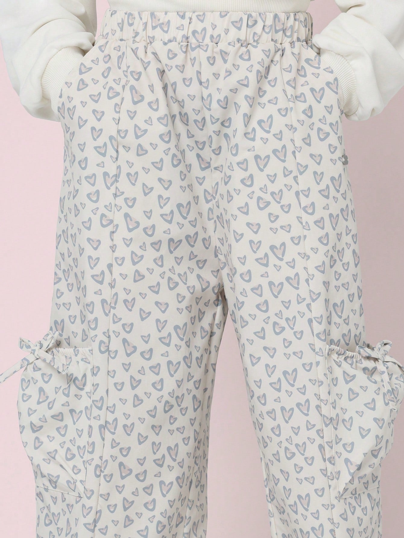 Tween Girls Comfy Straight Fit Heart Printed Bow Pocket Cargo Parachute Pant