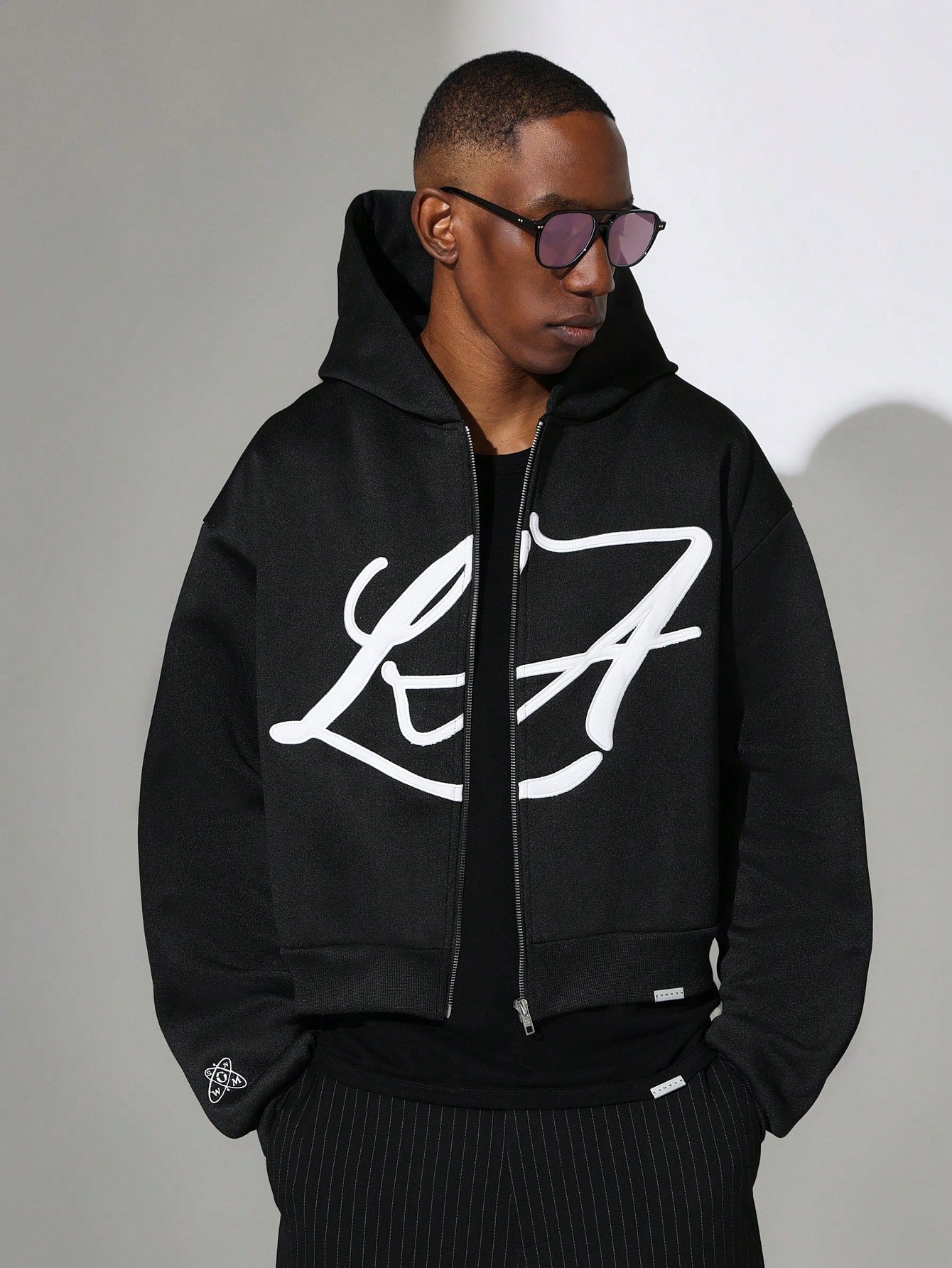 Crop Fit Zip-Up Hoodie With Embroidery Pattern