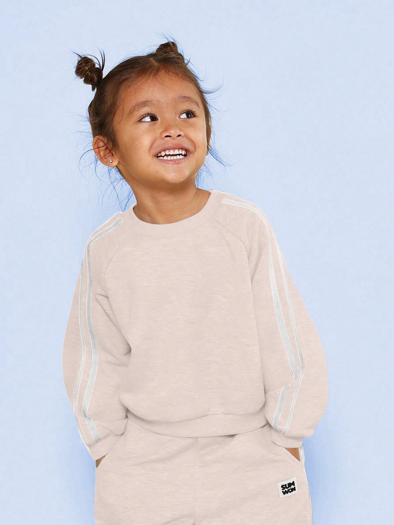 Young Girls Everyday Play Sweatshirt And 90's Jogger 2 Piece Set