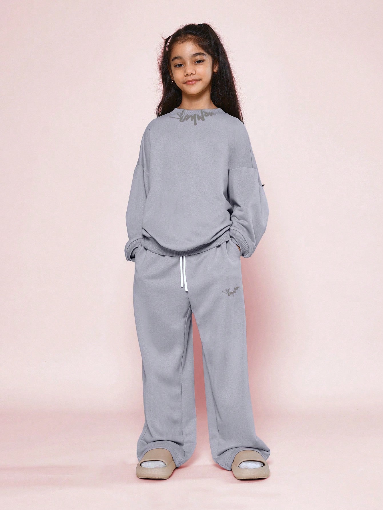 Tween Girls Comfy Crew Neck Sweatshirt With Neck Graphic Print And Straight Fit Sweatpants 2 Piece Set