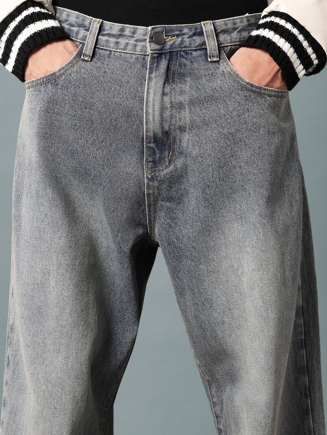 Baggy Fit Washed Jean