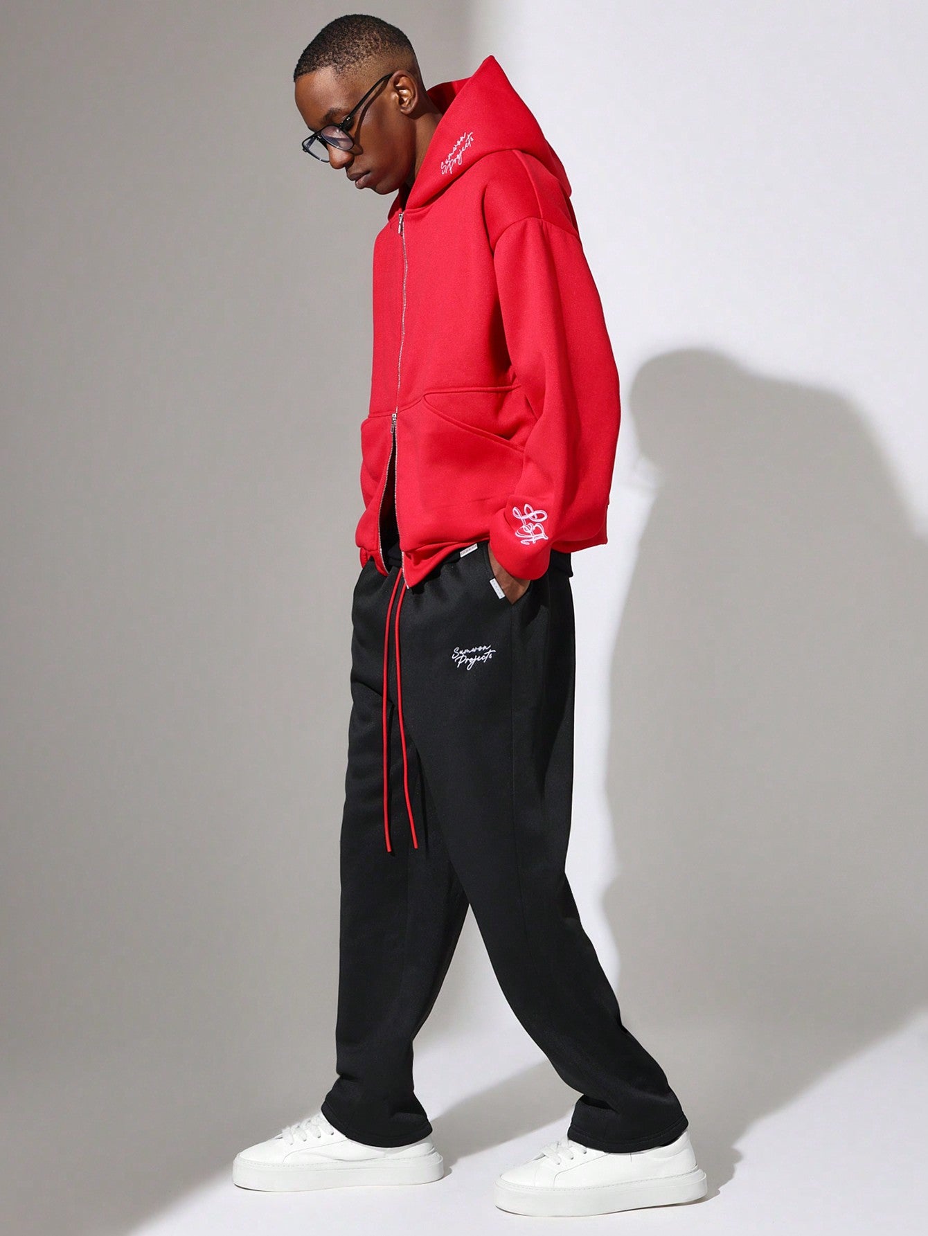 Regular Fit Zip Hoodie With Kangaroo Pocket And Contrast Colour Drop Crotch Sweatpants With Embroidered Pattern 2 Piece Set