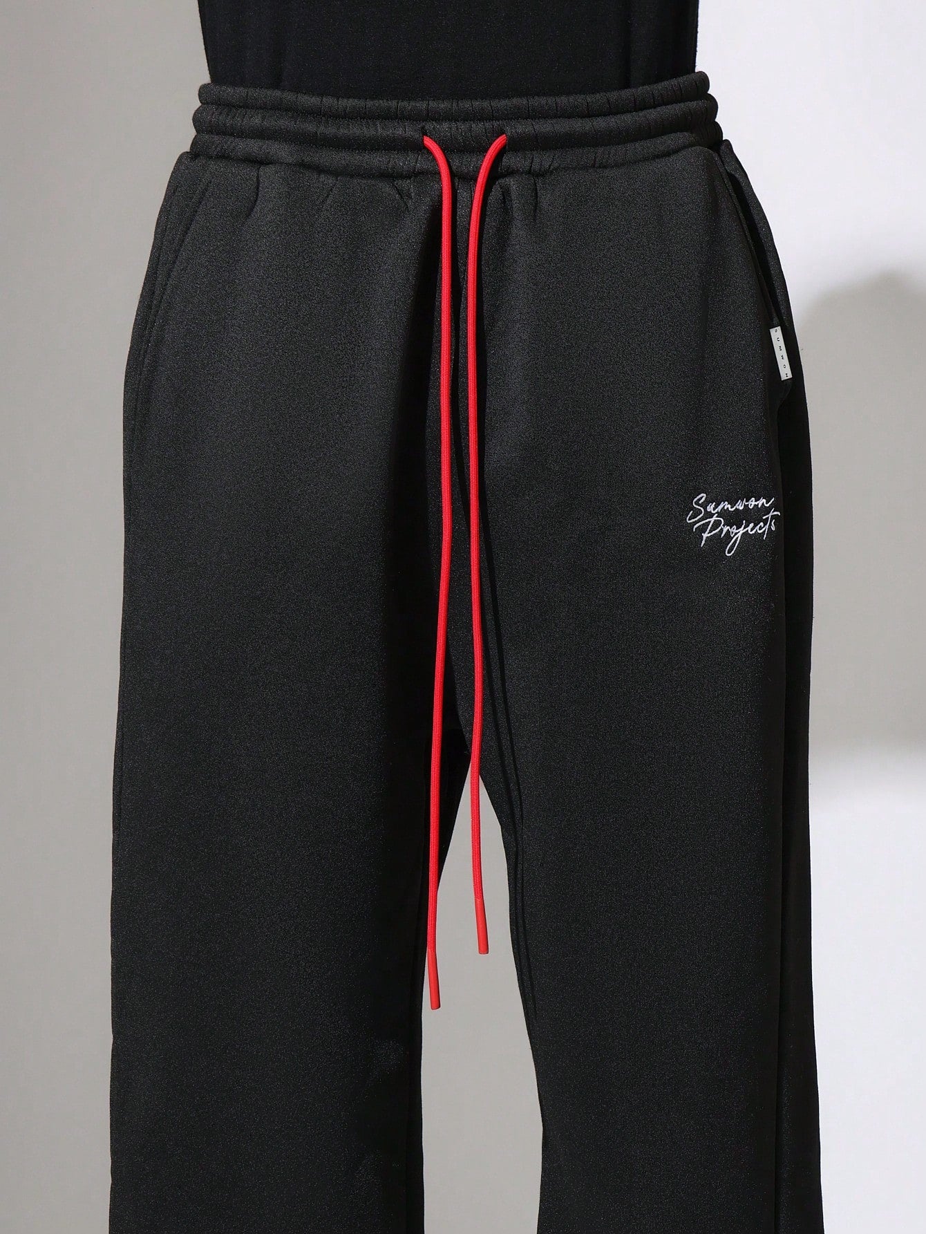 Regular Fit Zip Hoodie With Kangaroo Pocket And Contrast Colour Drop Crotch Sweatpants With Embroidered Pattern 2 Piece Set