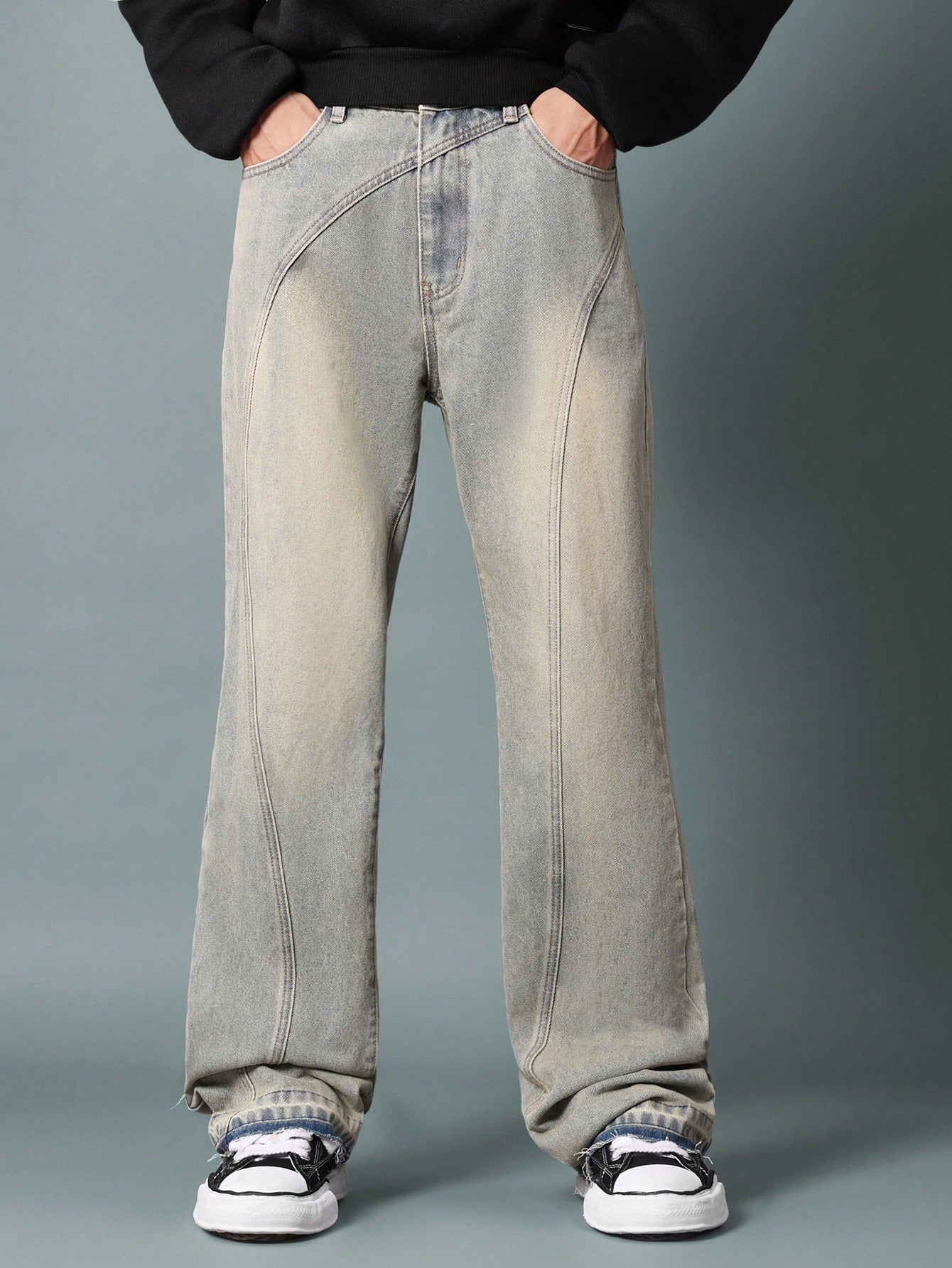 Flare Fit Curve Seam Jean