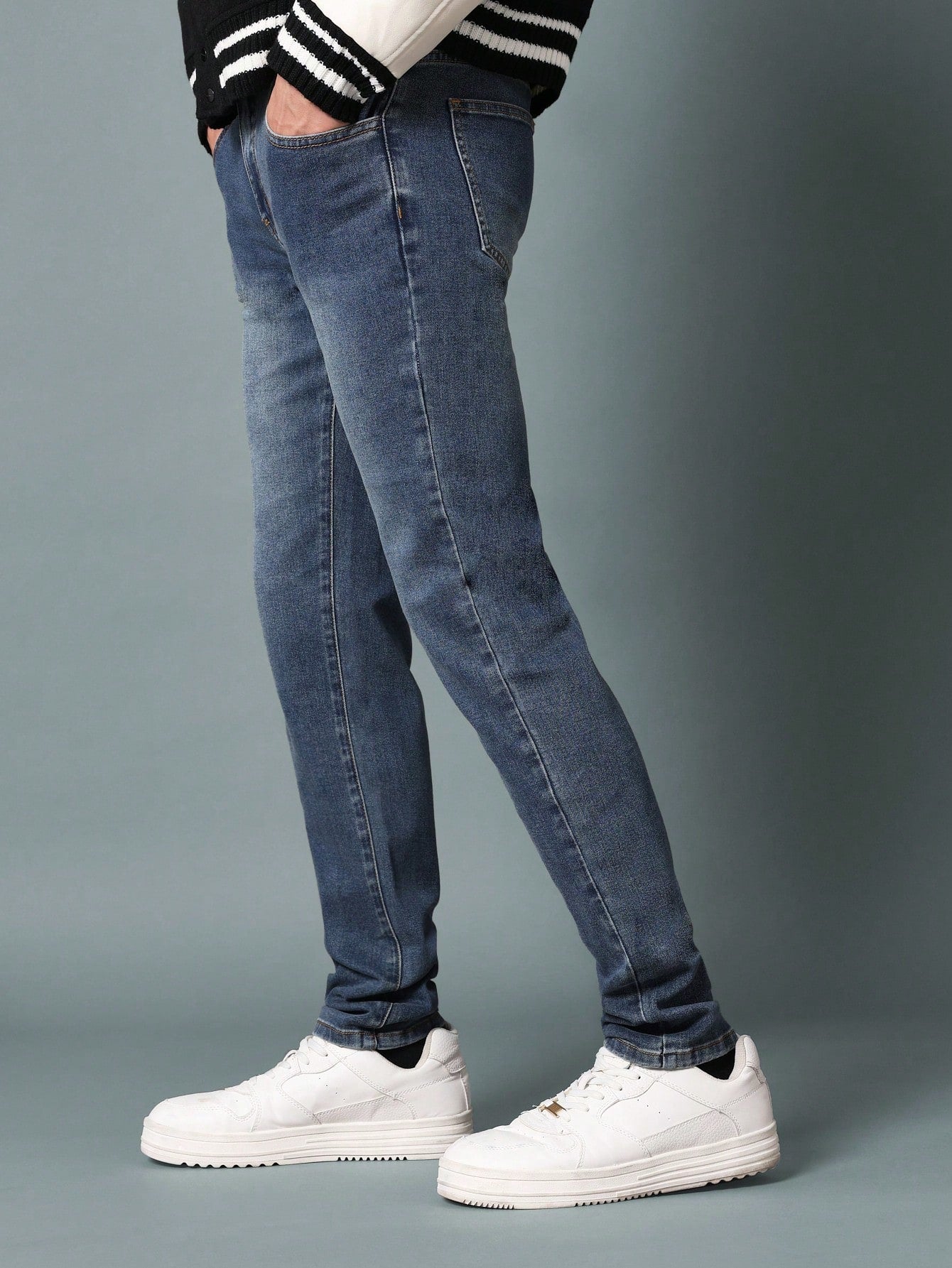 Skinny Fit Mid Wash Jean