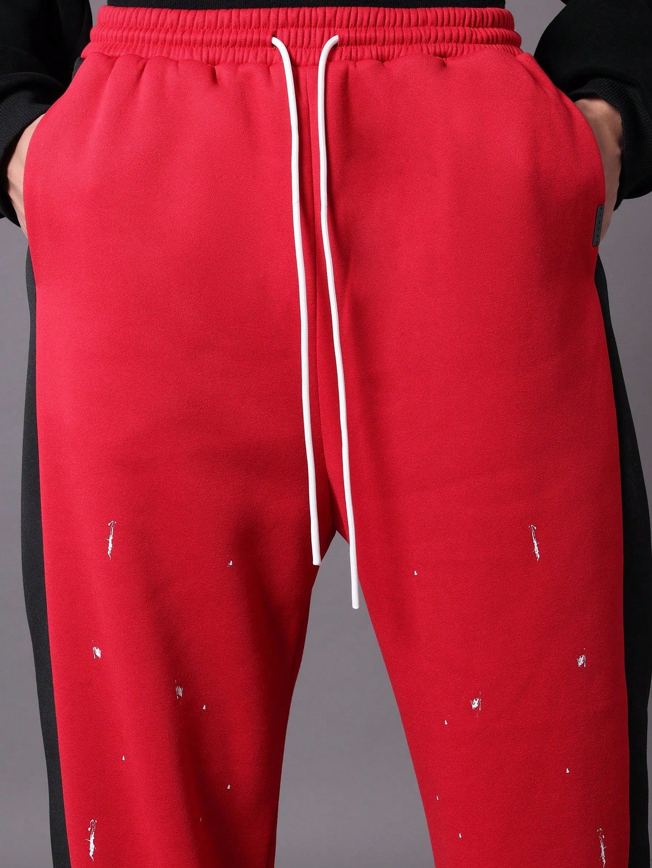 Straight Fit Contrast Side Panel Sweatpants With Drawstrings & Splatter Paint