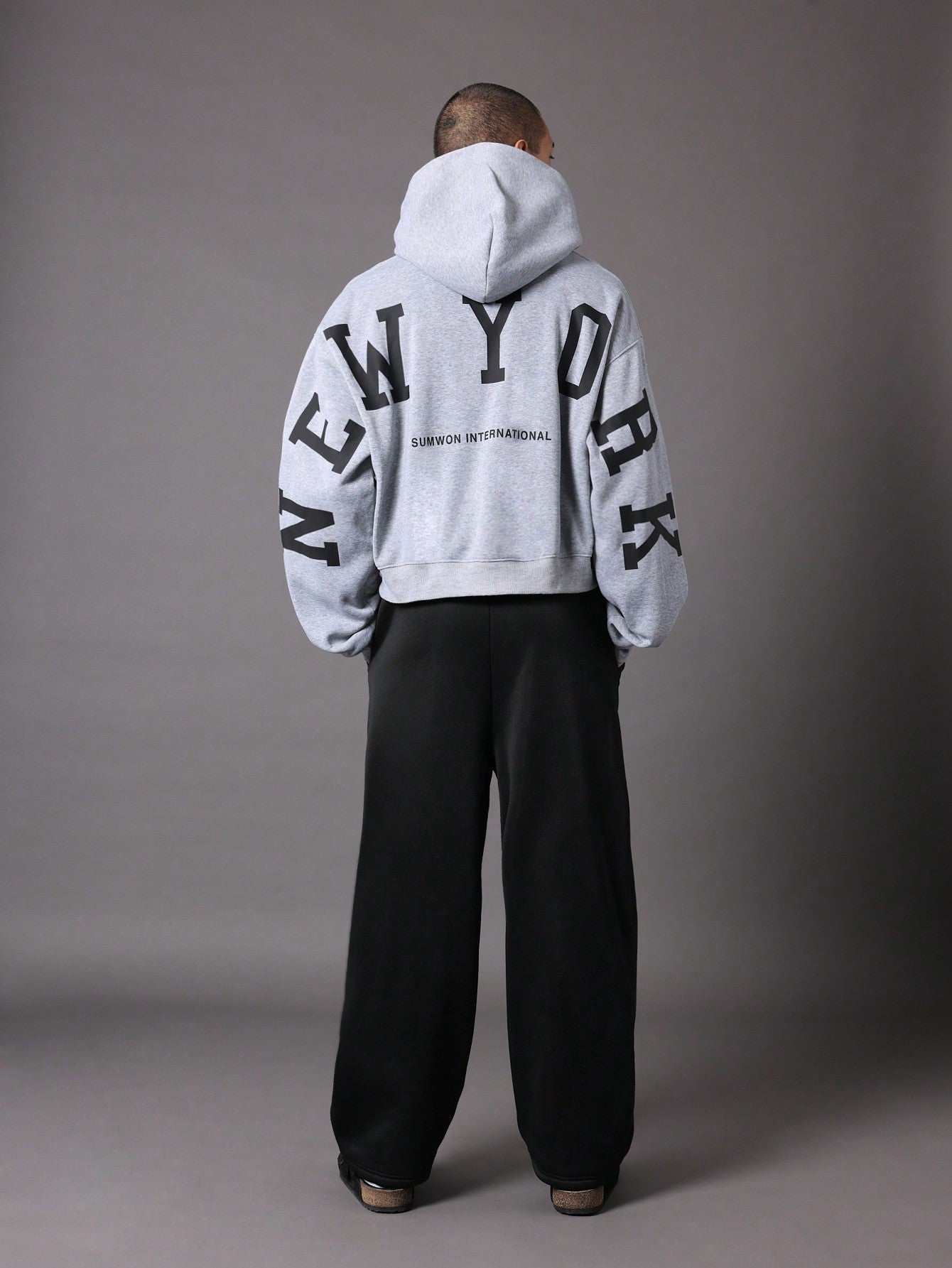 Crop Fit Zip Up Hoodie With Large Graphic Print And Contrast Colour Straight Fit Sweatpants 2 Piece Set