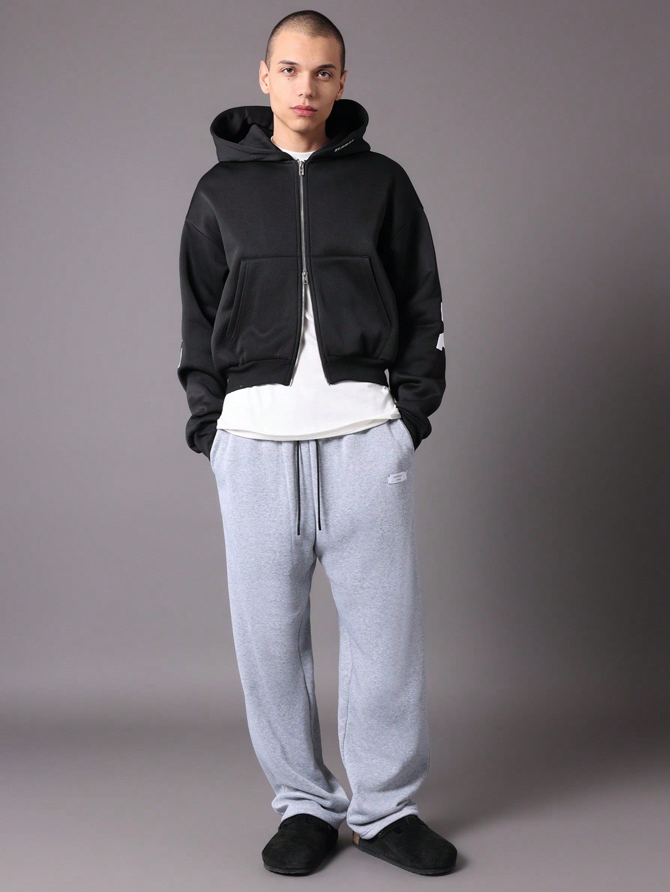 Crop Fit Zip Up Hoodie With Large Graphic Print And Contrast Colour Straight Fit Sweatpants 2 Piece Set