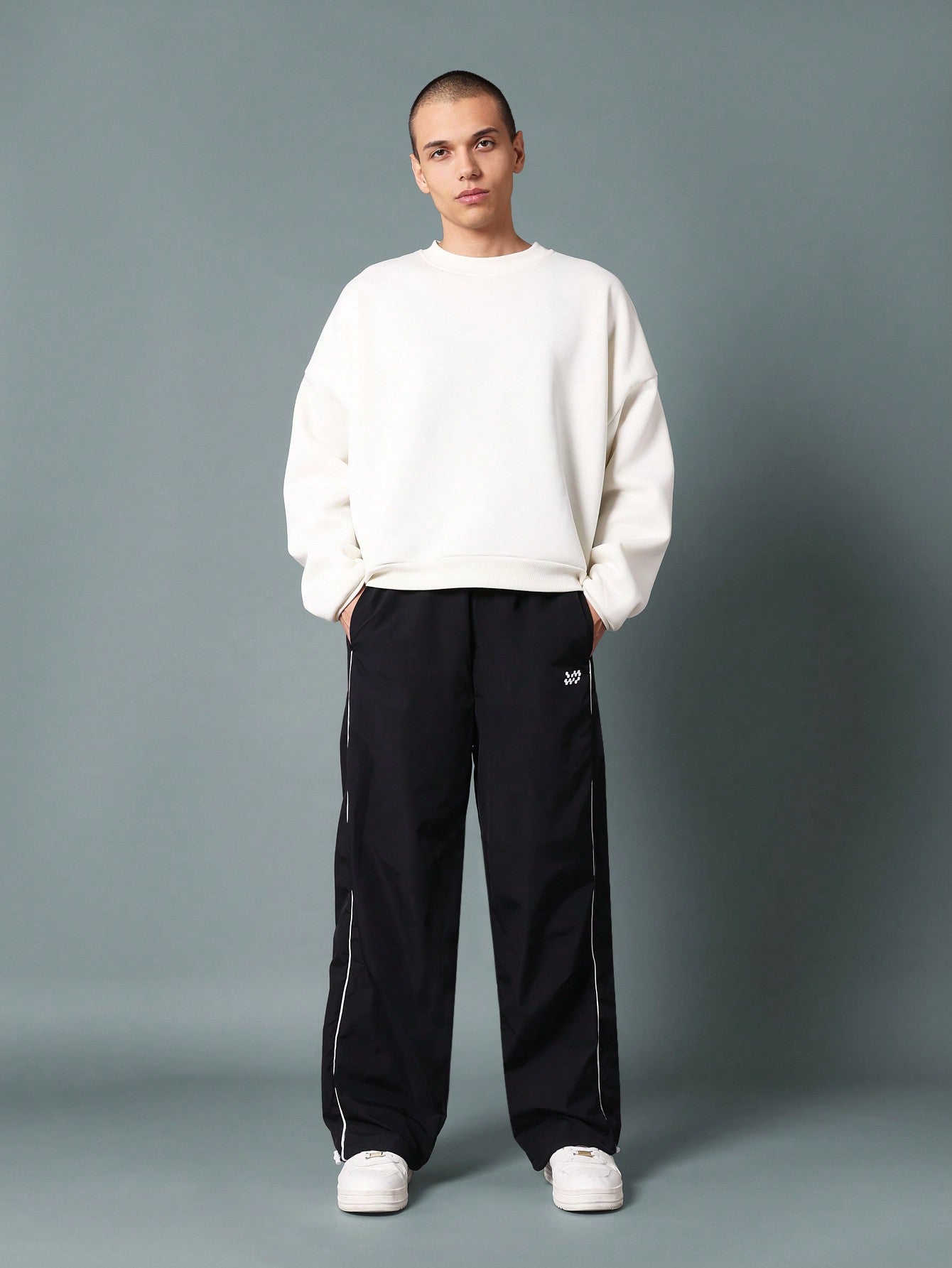 Loose Fit Baggy Nylon Pant With Piping Detail