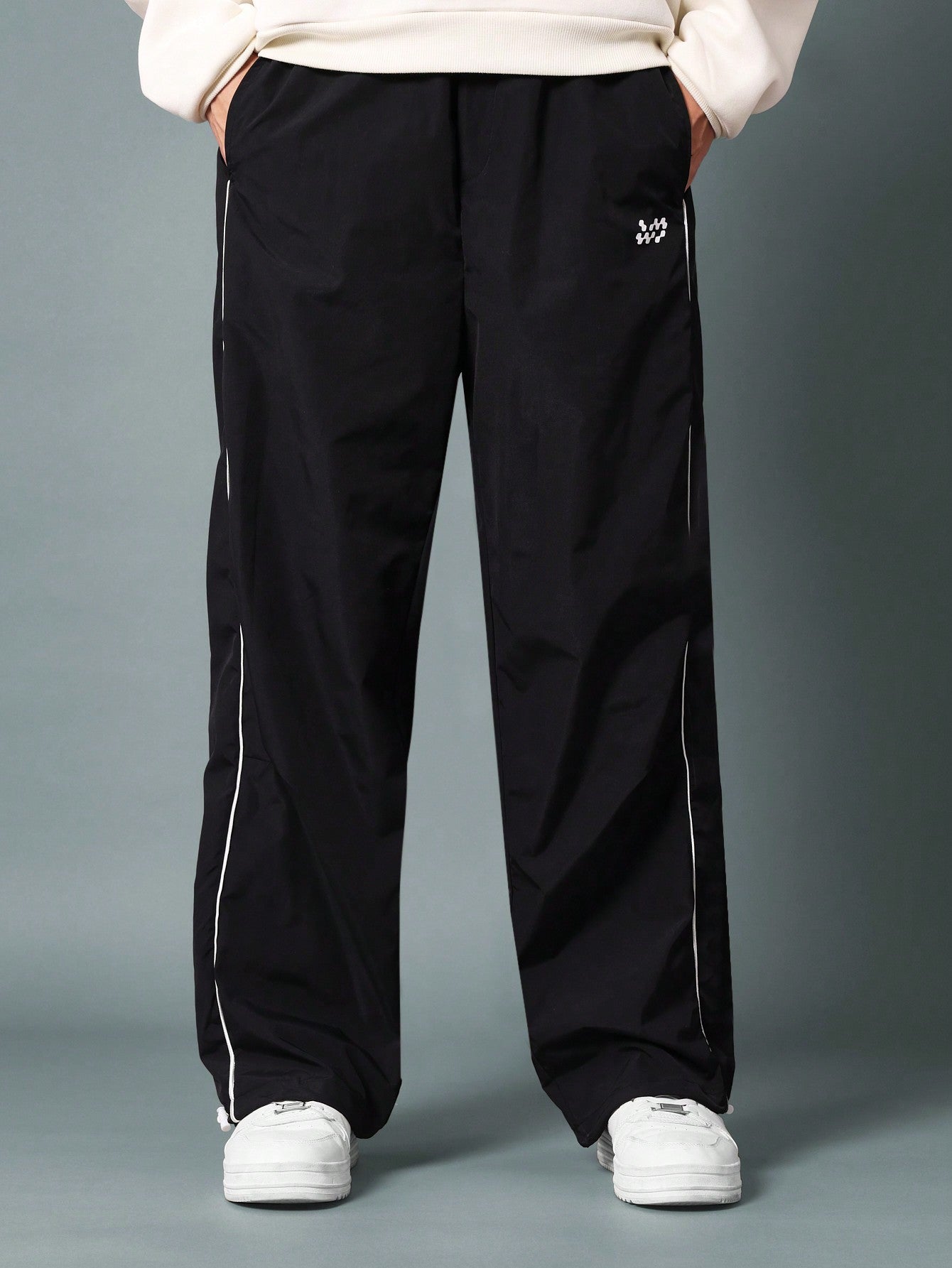 Loose Fit Baggy Nylon Pant With Piping Detail