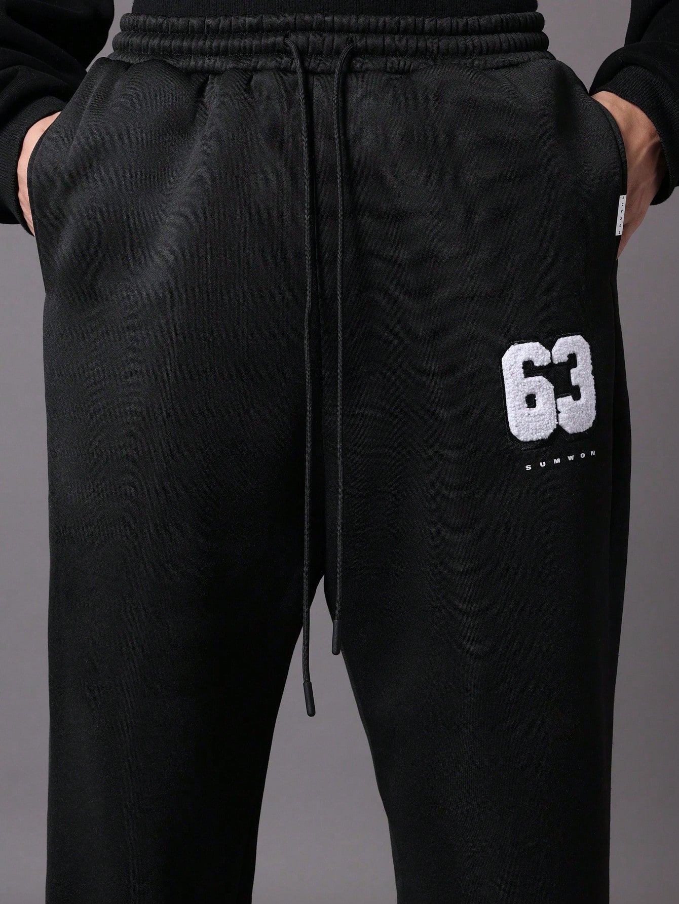 Drop Crotch Sweatpants With Drawstrings & Applique Embroidery Pattern