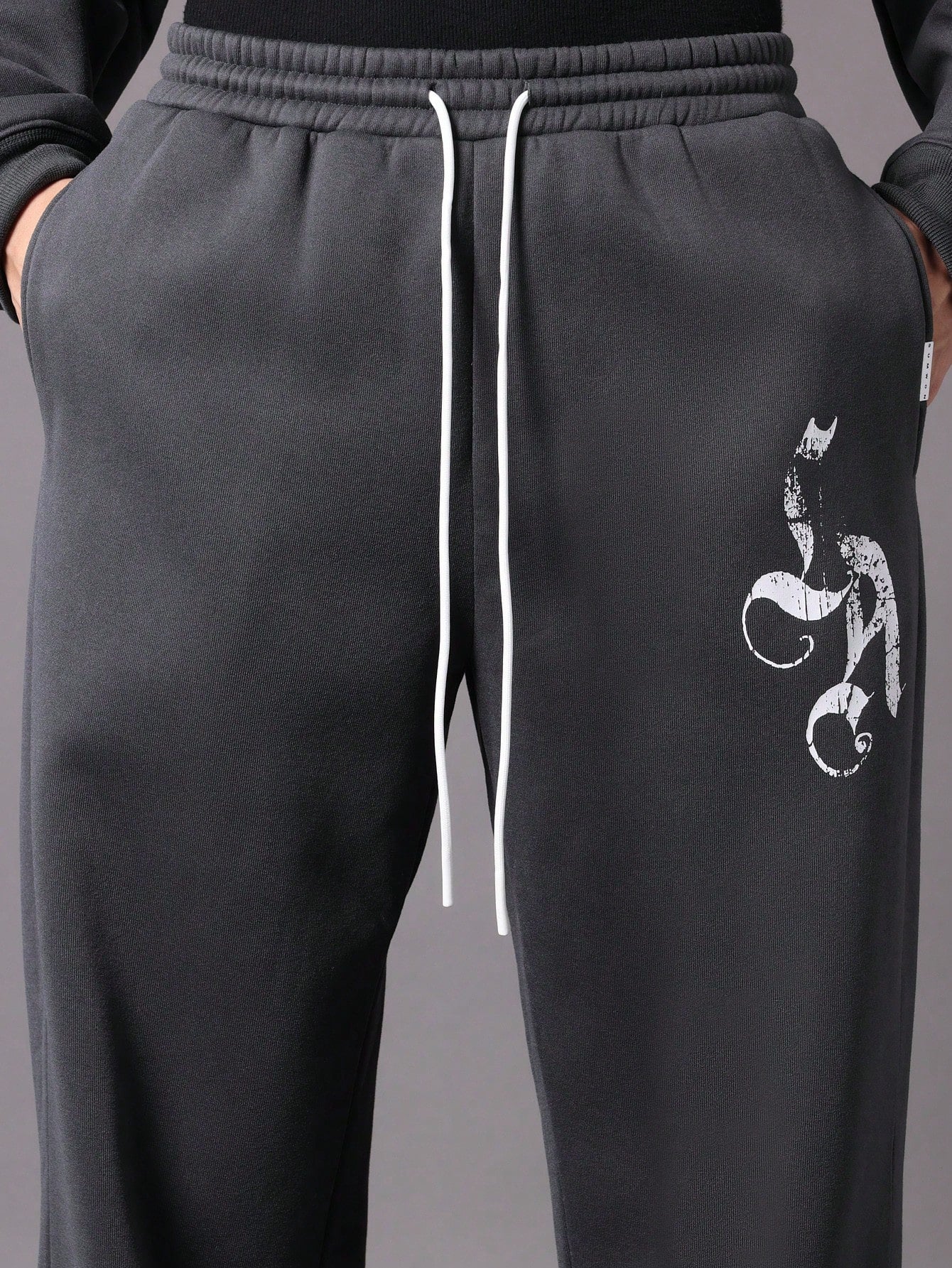 Regular Fit Overhead Hoodie And Straight Fit Sweatpants With Small Graphic Print & Drawstrings 2 Piece Set