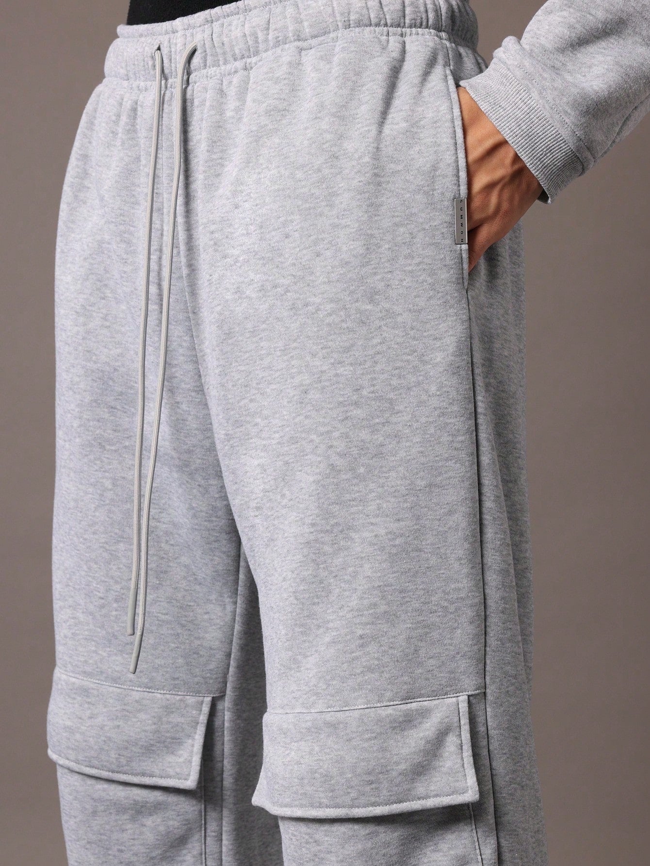 Straight Fit Front Cargo Pockets Jogger With Drawstrings