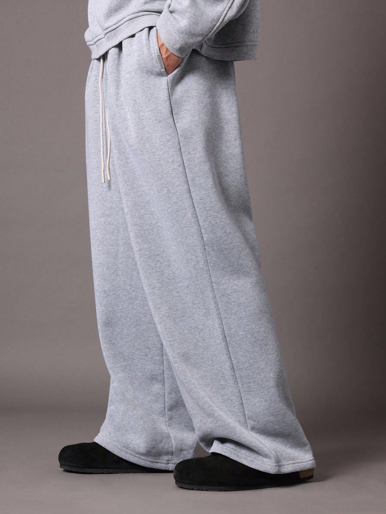 Wide Leg Jogger With Pleat & Drawstrings