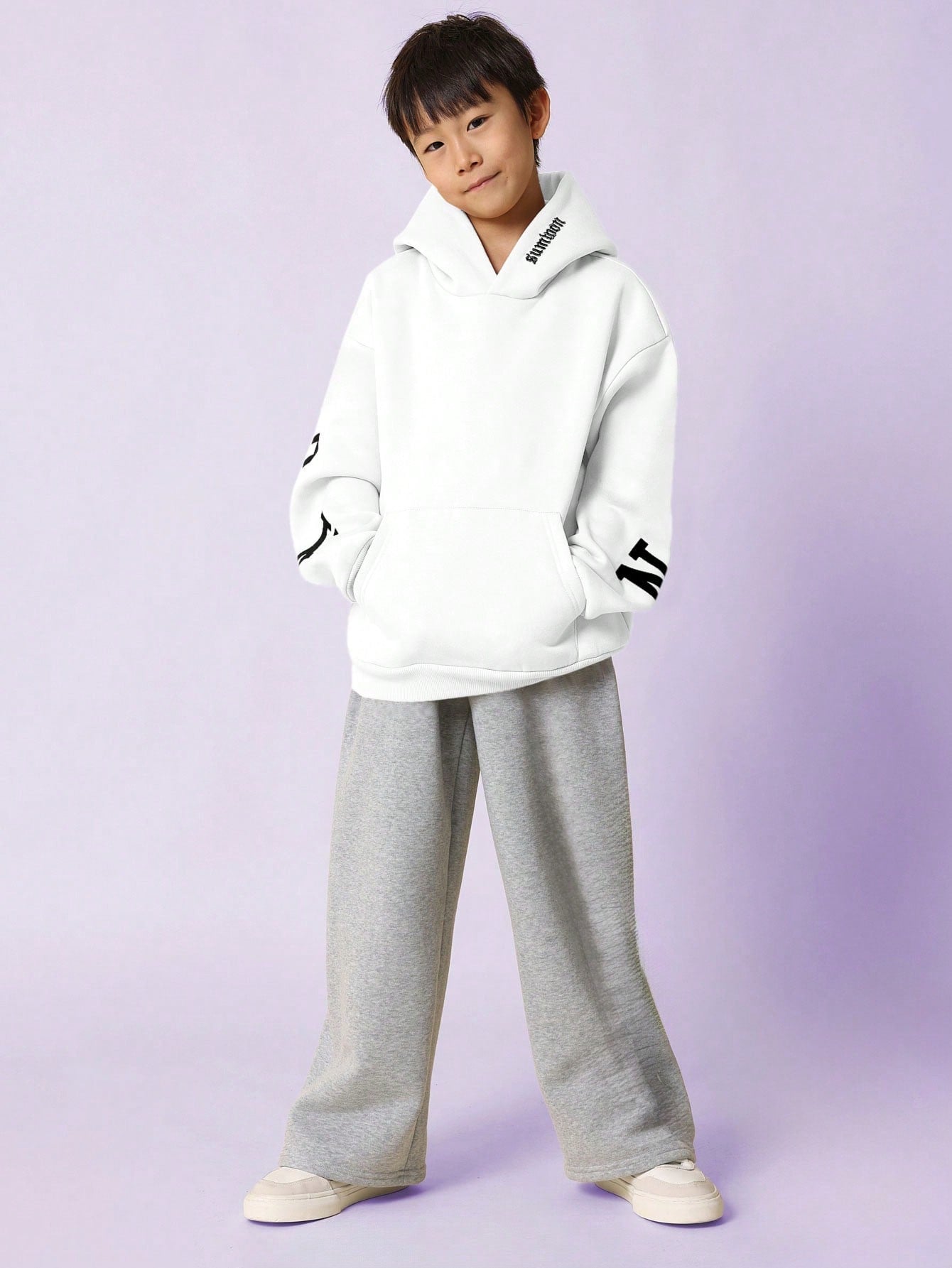 Tween Boys Regular Fit Overhead Hoodie With New York Graphic Print