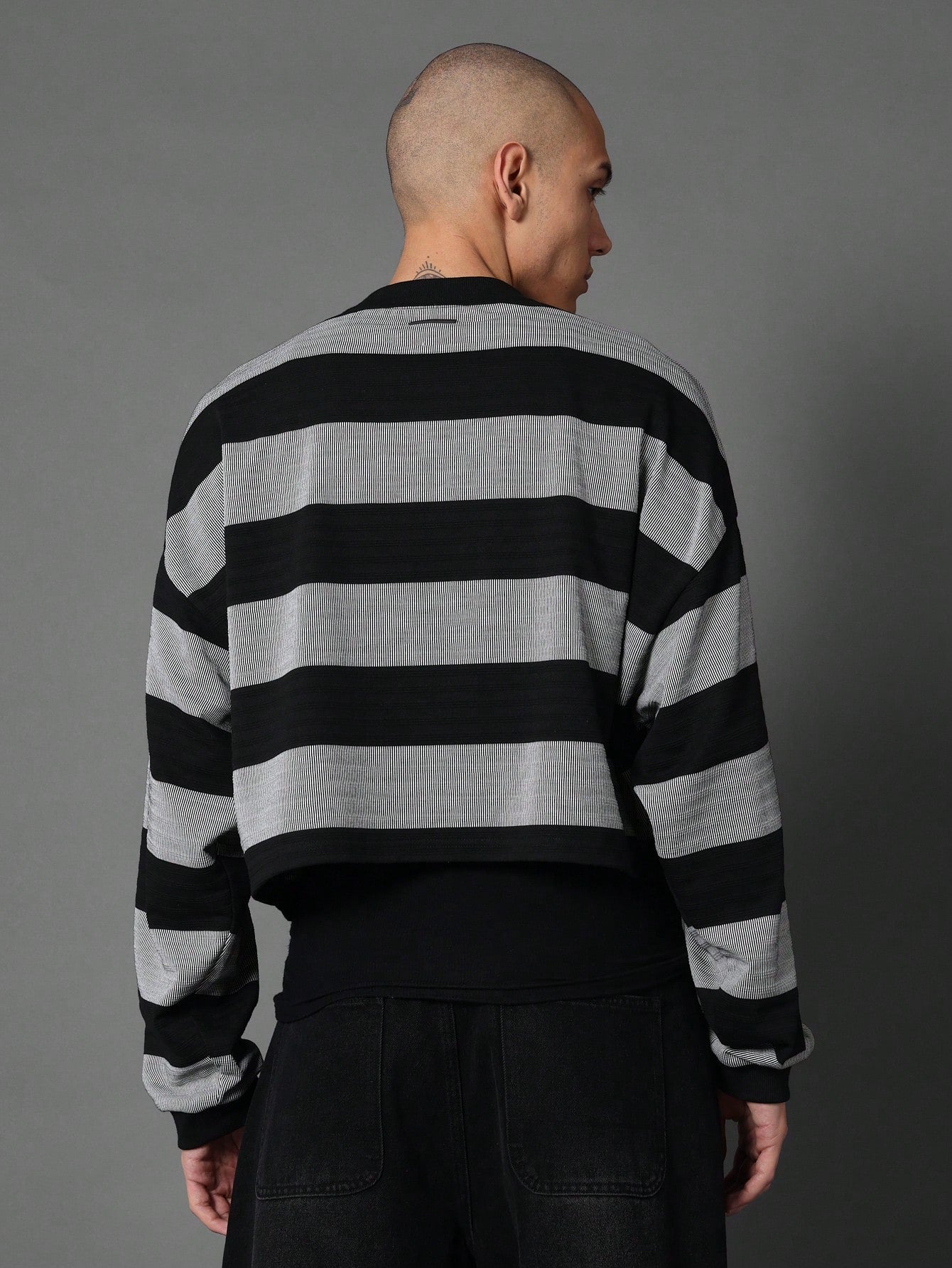 Crop Fit Textured Stripes Crew Neck Sweatshirt