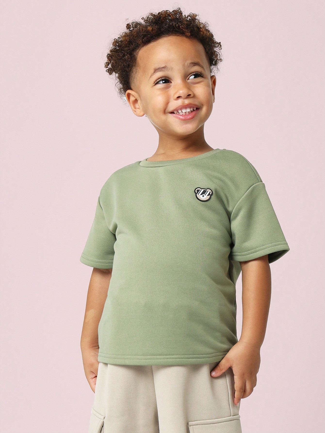 Young Boys Comfy Oversized Fit Short Sleeve Tee With Bear Badge