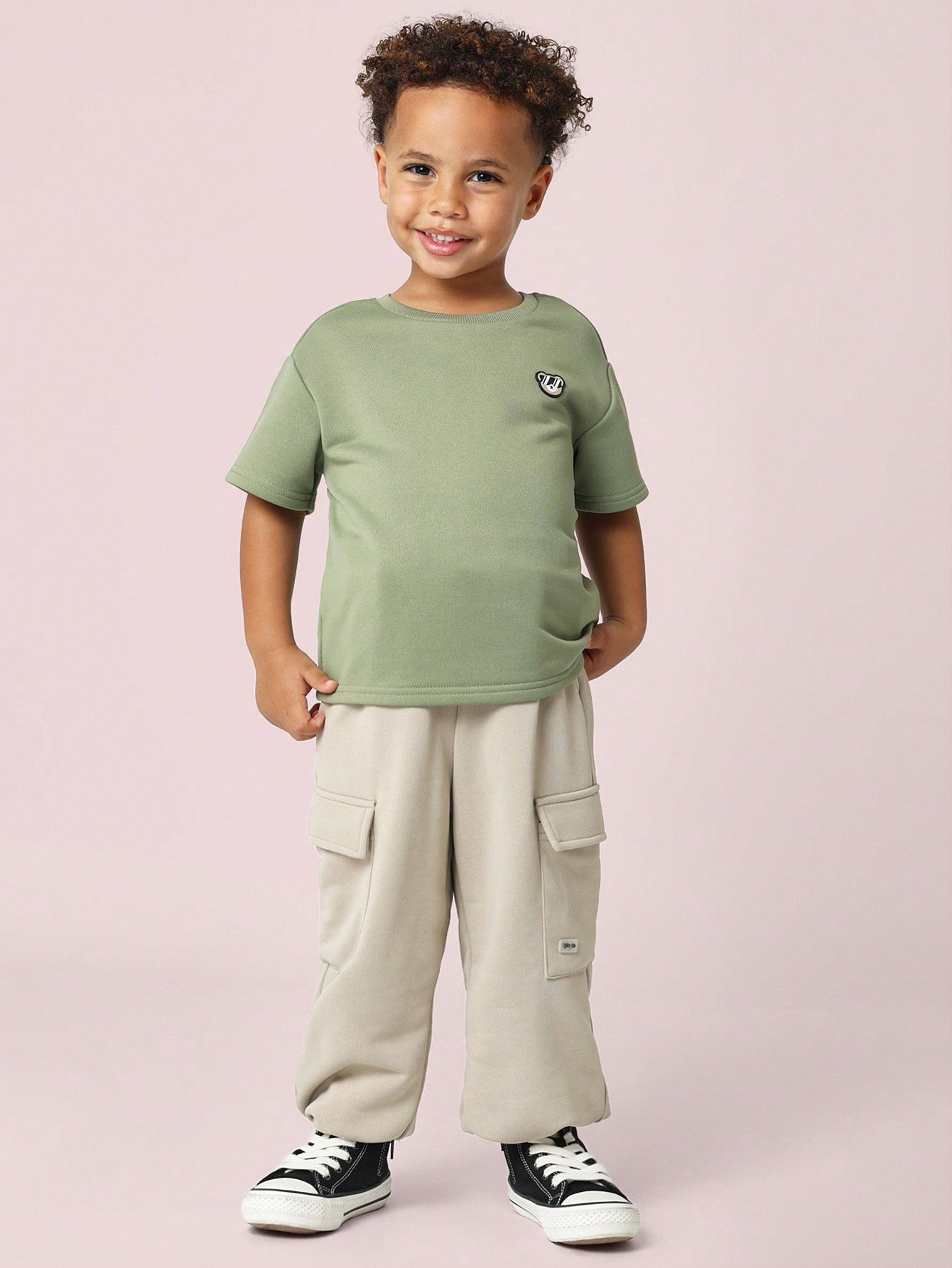 Young Boys Comfy Oversized Fit Short Sleeve Tee With Bear Badge