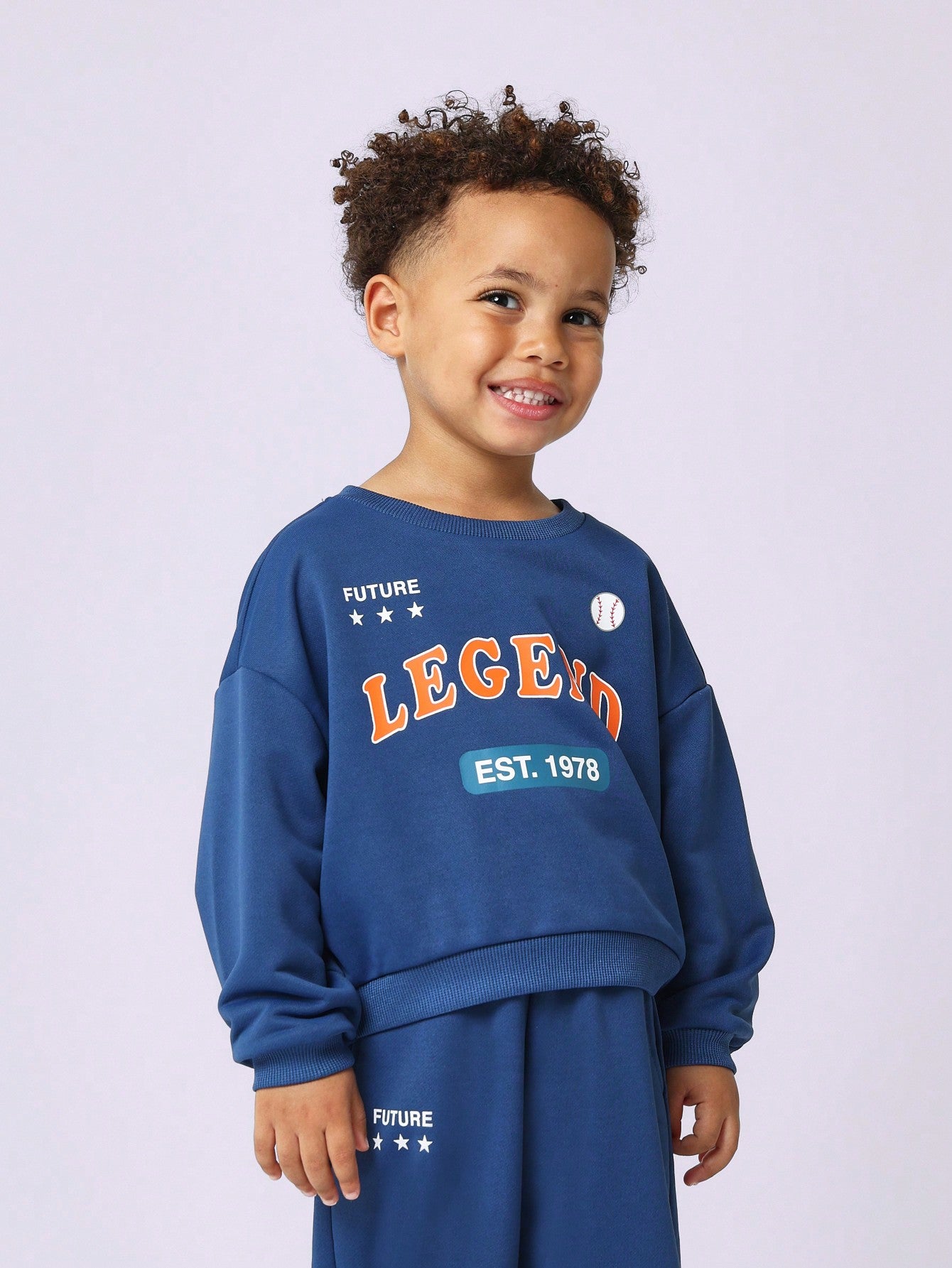 Young Boys Comfy Crewneck Sweatshirt And Jogger With Graphic Print 2 Piece Set