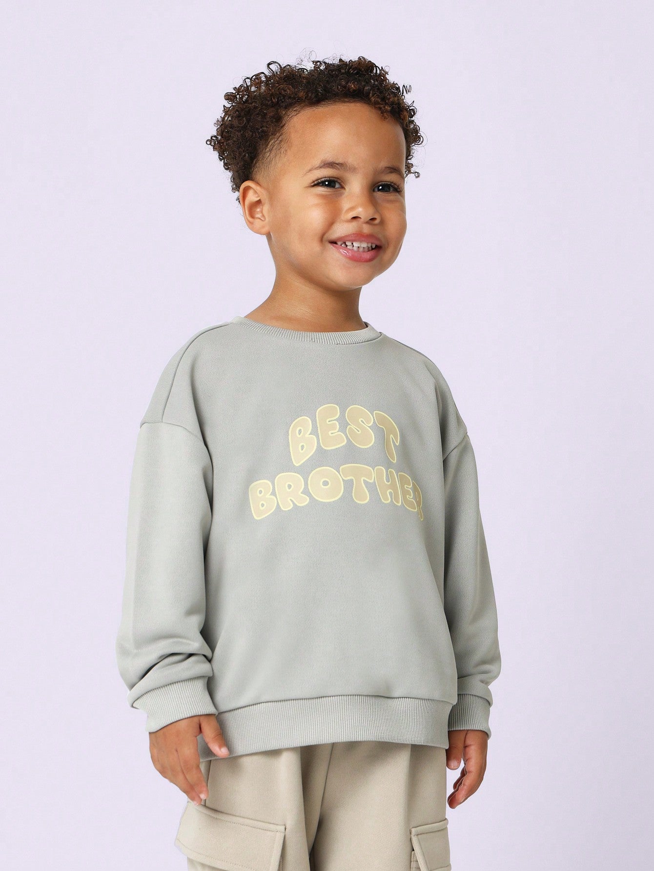 Young Boys Comfy Regular Fit Crewneck Sweatshirt With Best Brother Graphic Print