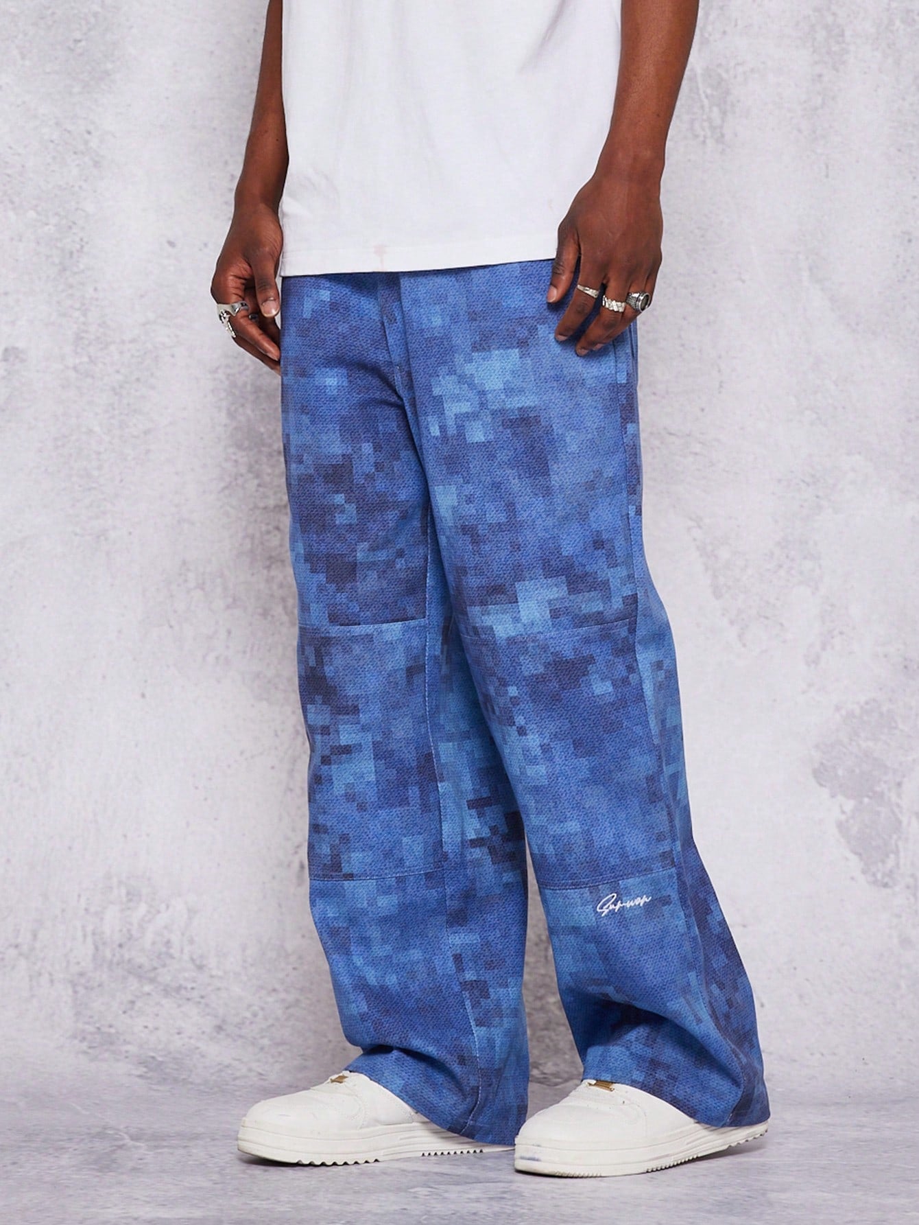 Loose Fit Baggy Jeans With All Over Print