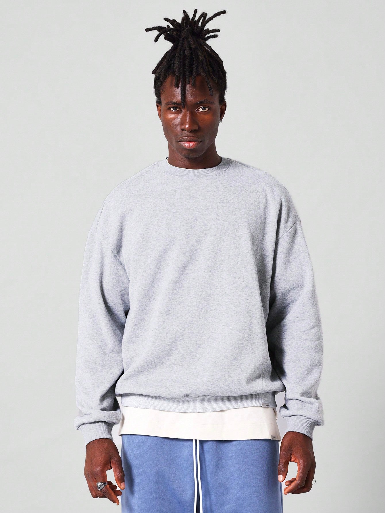 Regular Fit Essential Sweatshirt