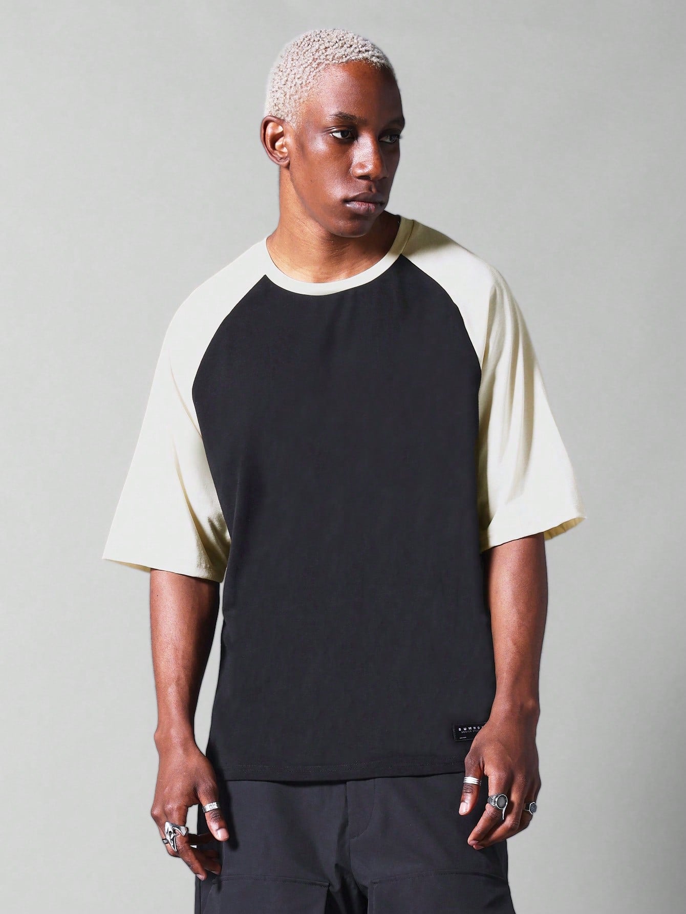 Contrast Color Raglan Sleeve Tee