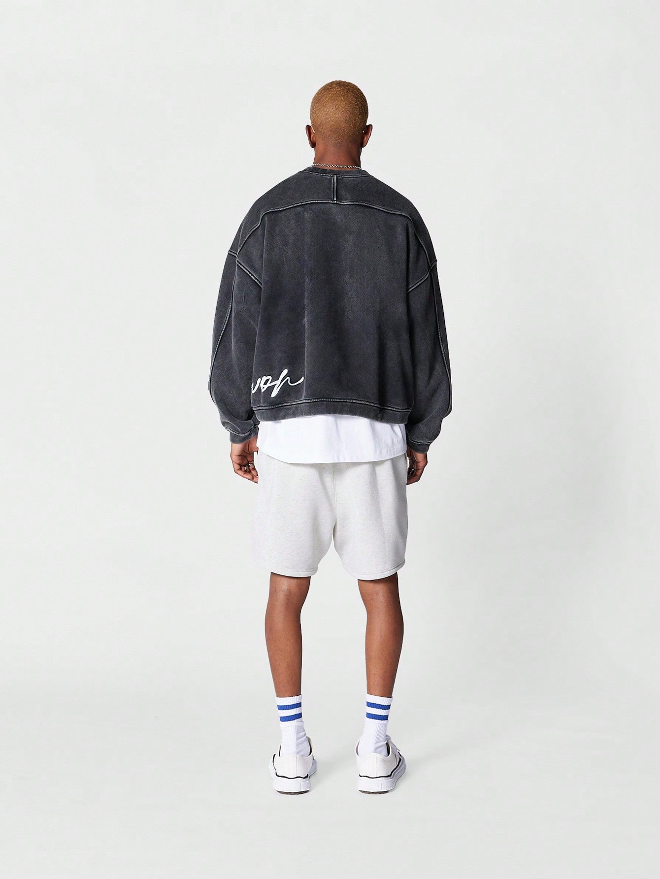 Oversized Fit Washed Sweatshirt With Front And Back Embroidery