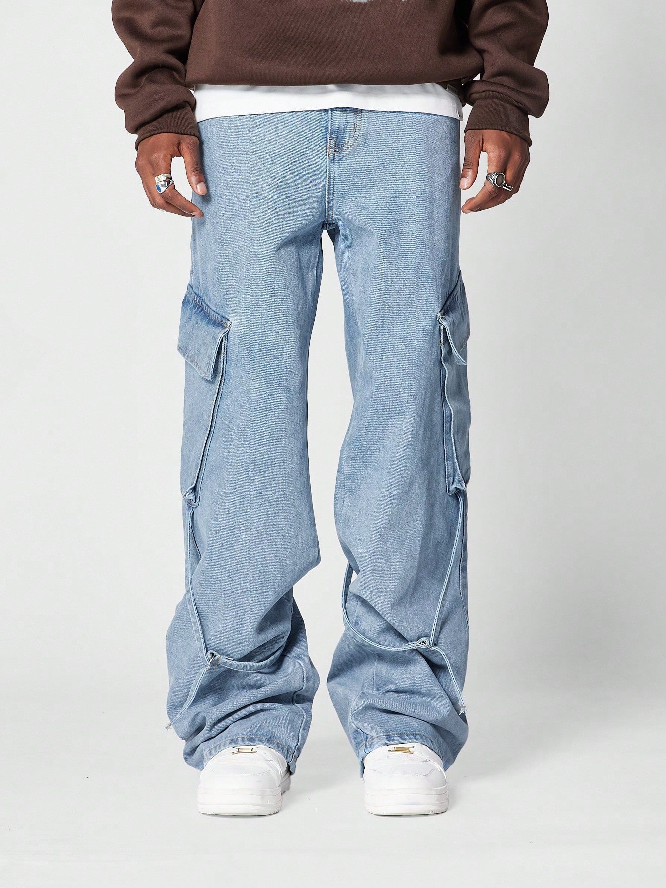 Loose Fit Cotton Flap Pocket Cargo Jeans