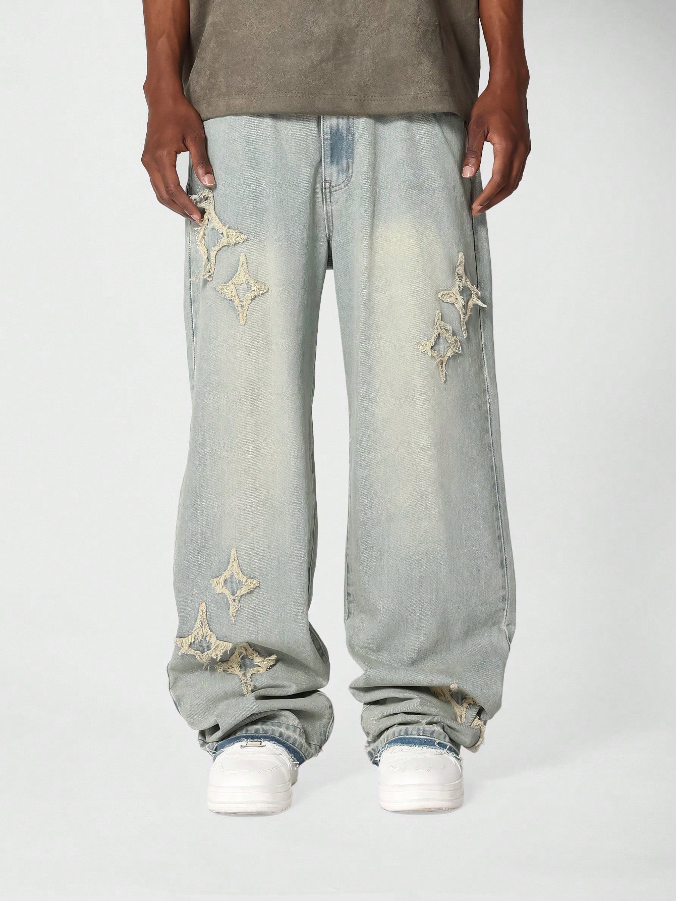 Loose Fit Baggy Jeans With Applique