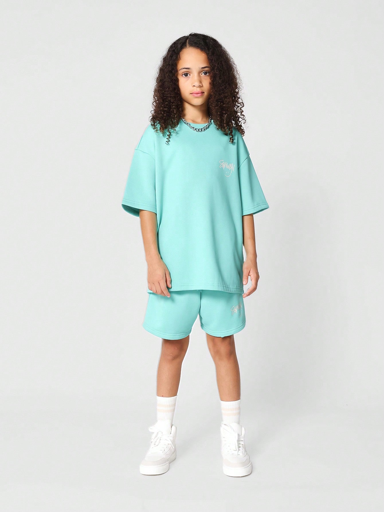 Tween Girl Drop Crotch Short With Front Print