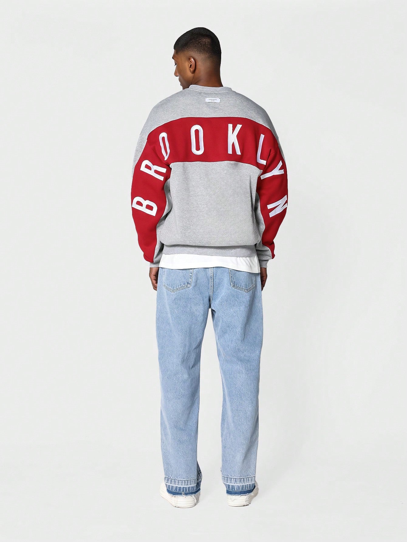 Crew Neck Colour Blocked Sweatshirt With Back Brooklyn Embroidery