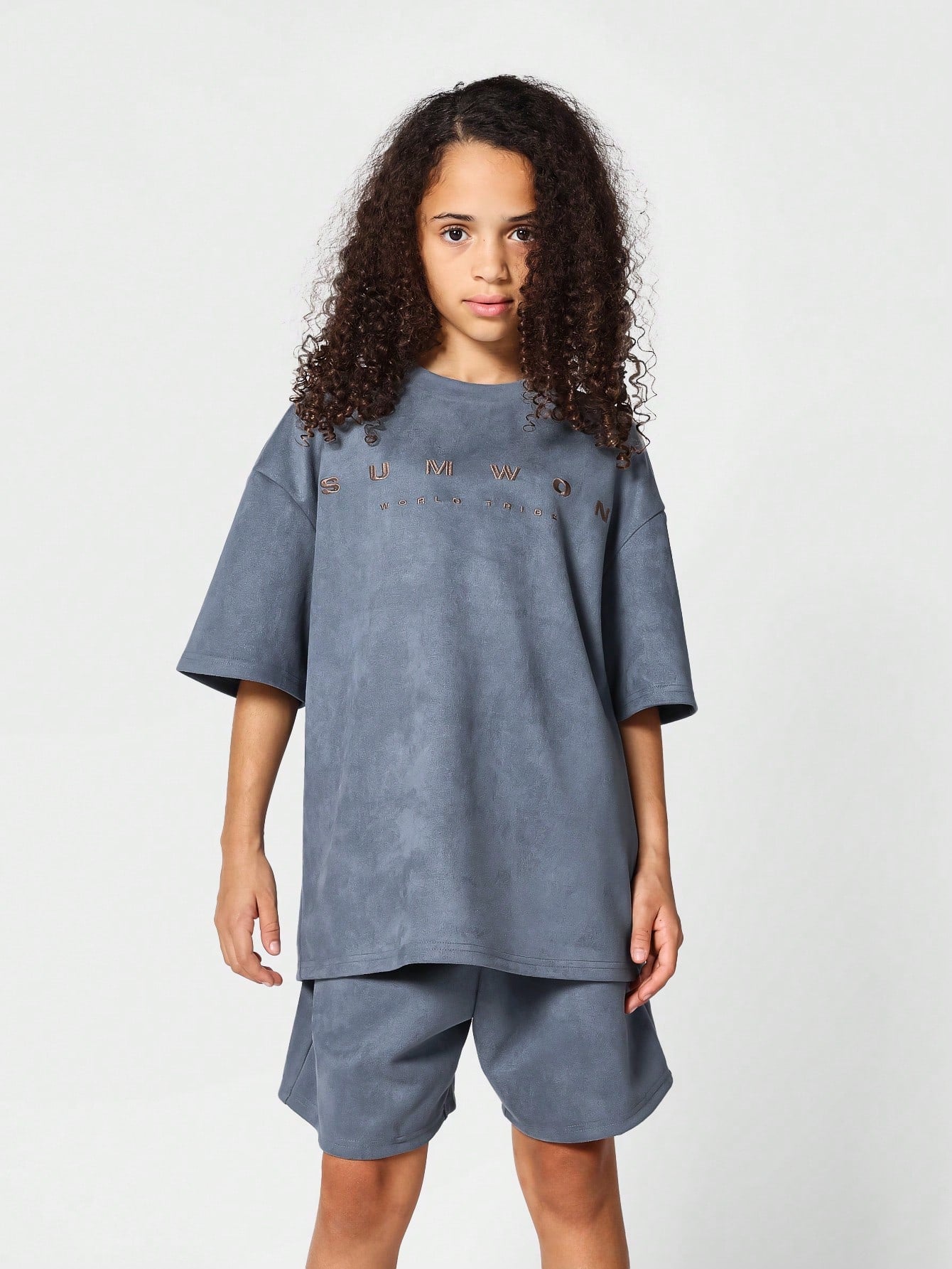 Tween Girls Oversized Fit Tee And Drop Crotch Short With Embroidered Print 2 Piece Set