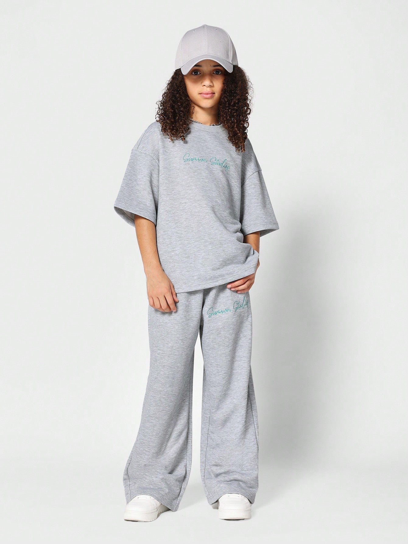 Tween Girl T-Shirt With Embroidery And Straight Fit Jogger 2 Piece Set